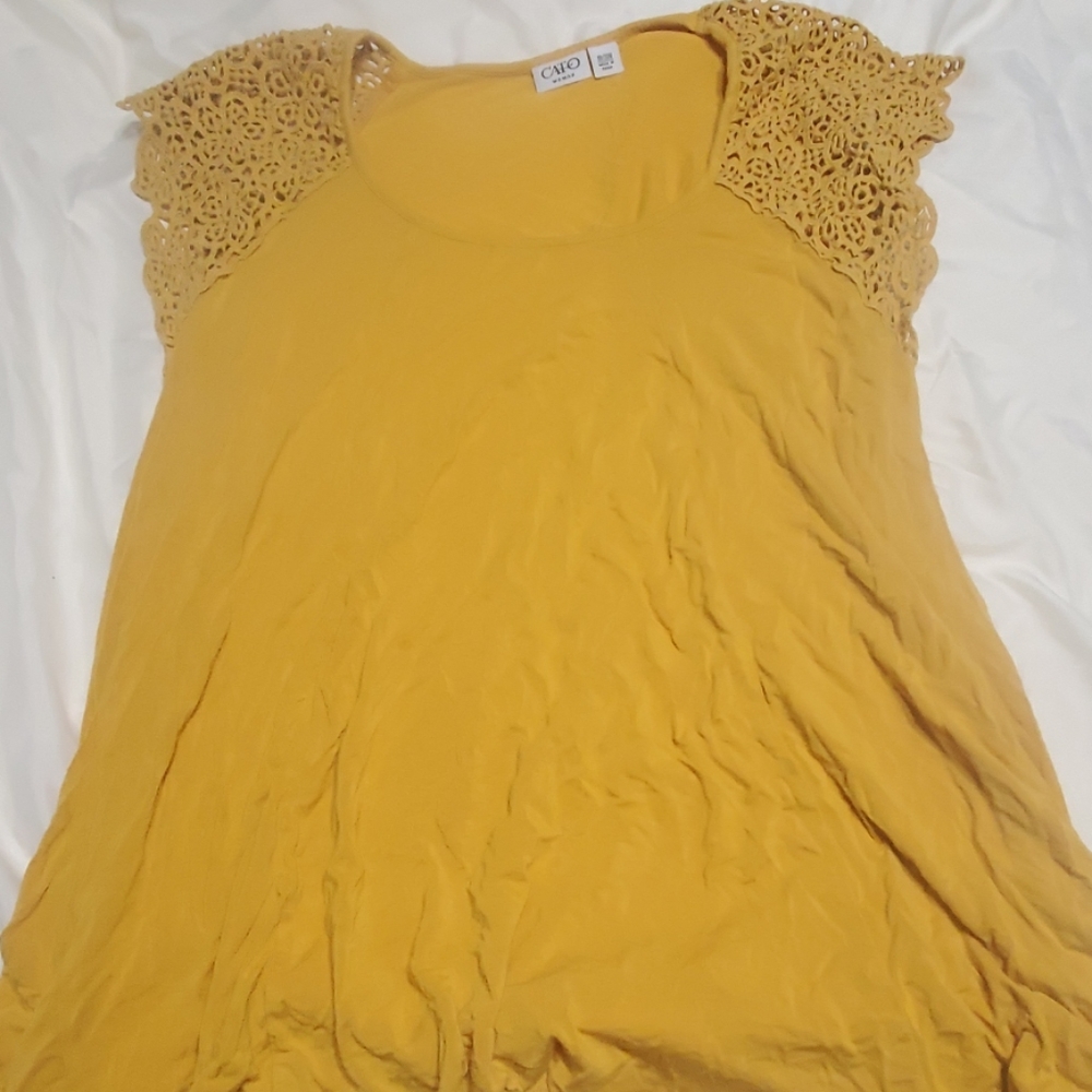 Flowy shirt 💛